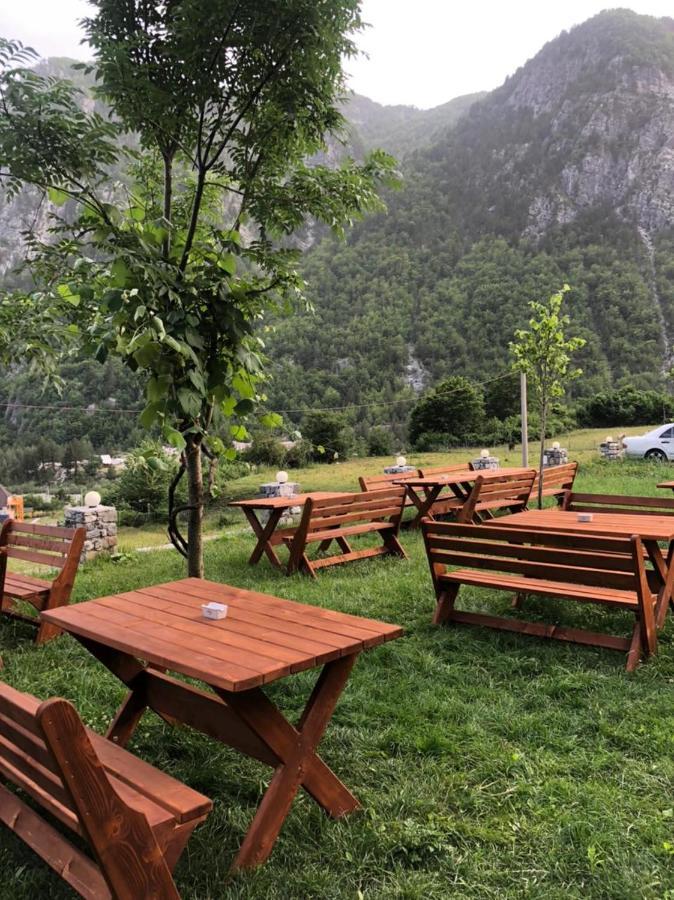 Bujtina Berishta Theth Hotel Екстериор снимка