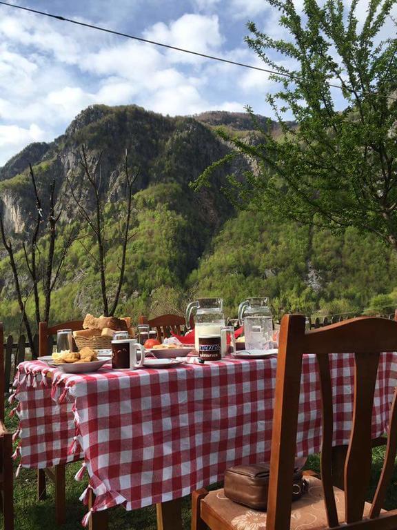 Bujtina Berishta Theth Hotel Екстериор снимка