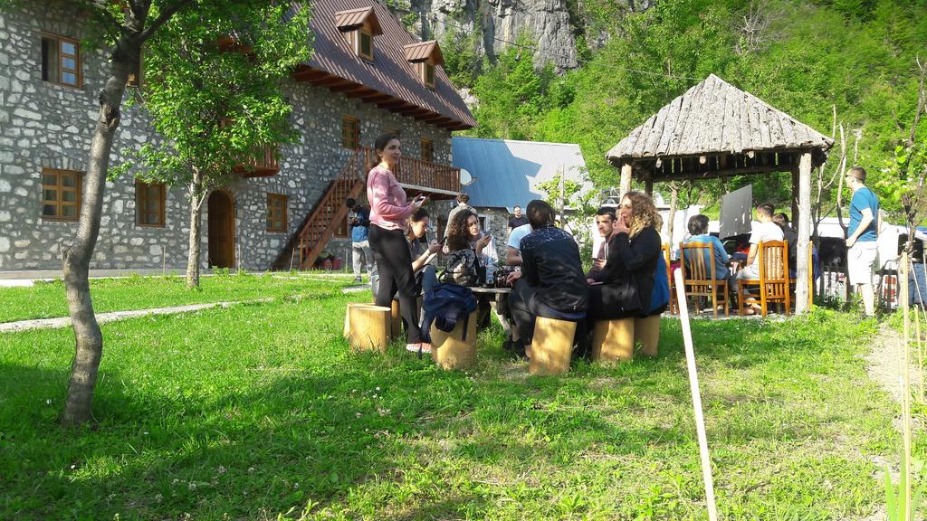 Bujtina Berishta Theth Hotel Екстериор снимка