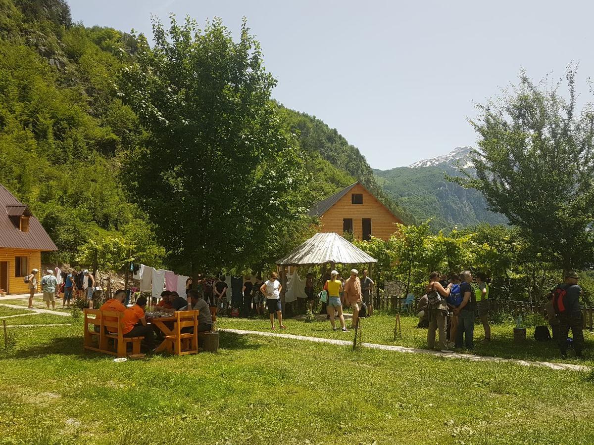 Bujtina Berishta Theth Hotel Екстериор снимка